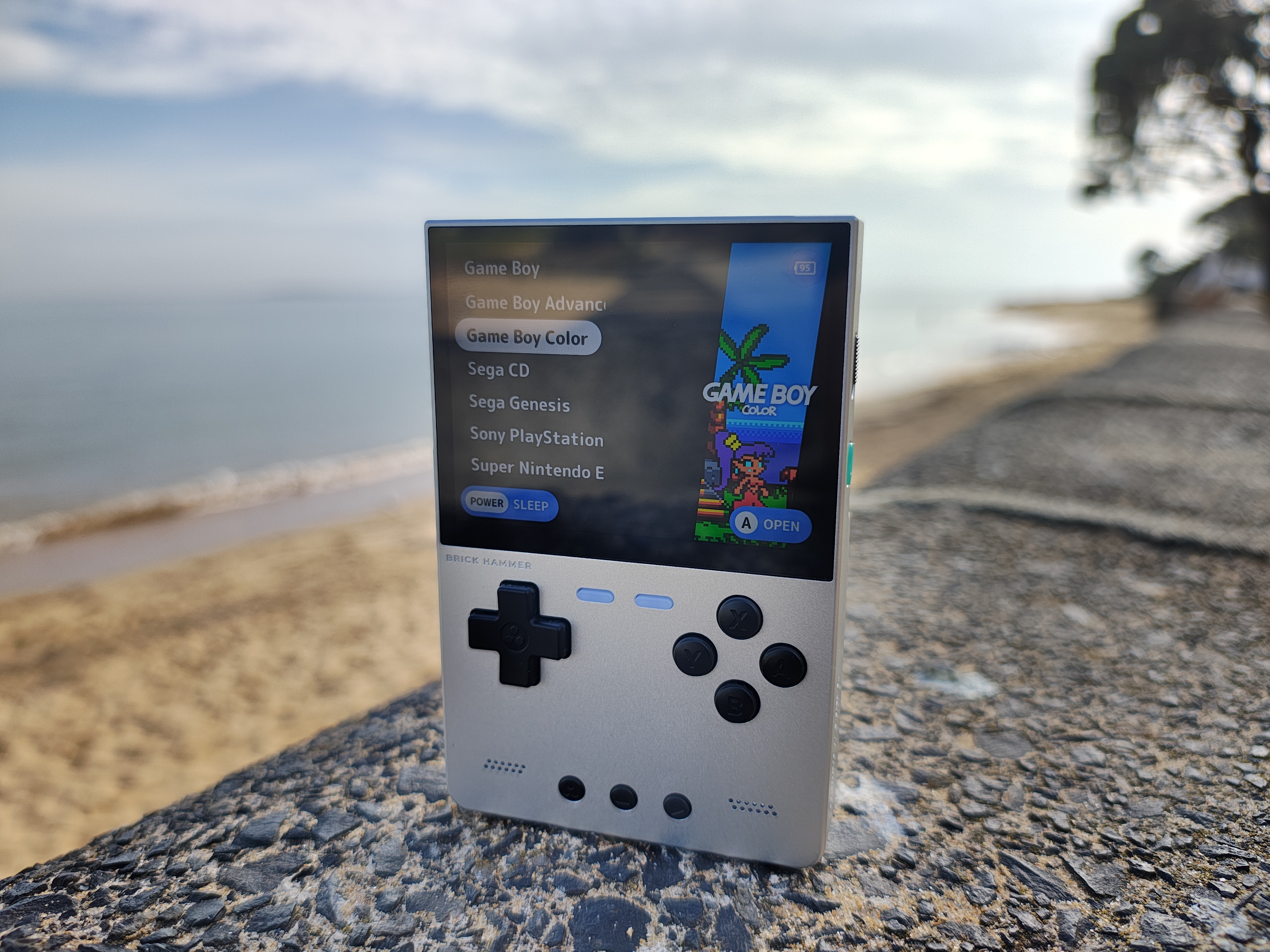 TRIMUI Brick Hammer, a weirdly named but beautiful handheld