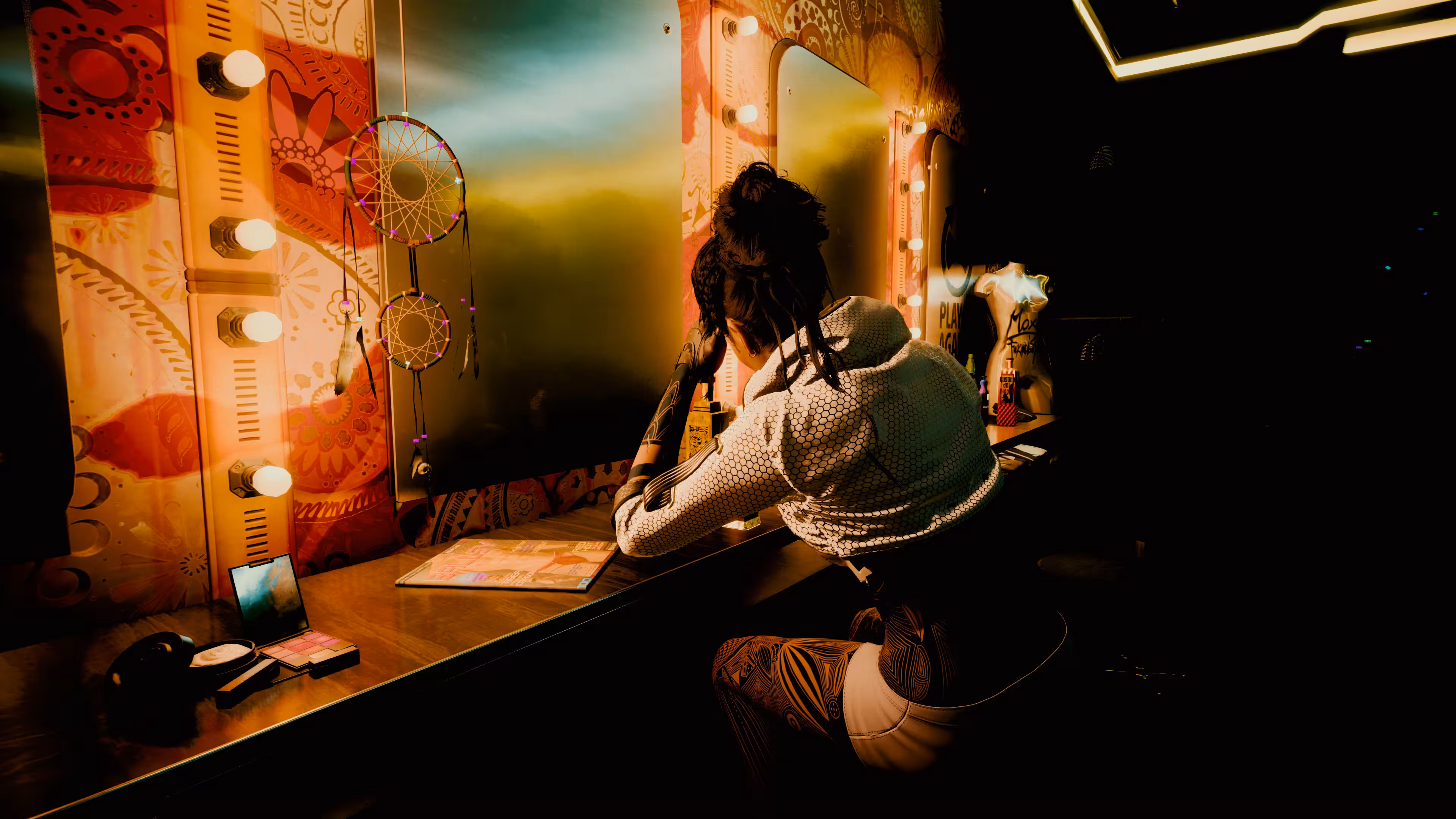 "Getting ready for work" (Cyberpunk 2077)